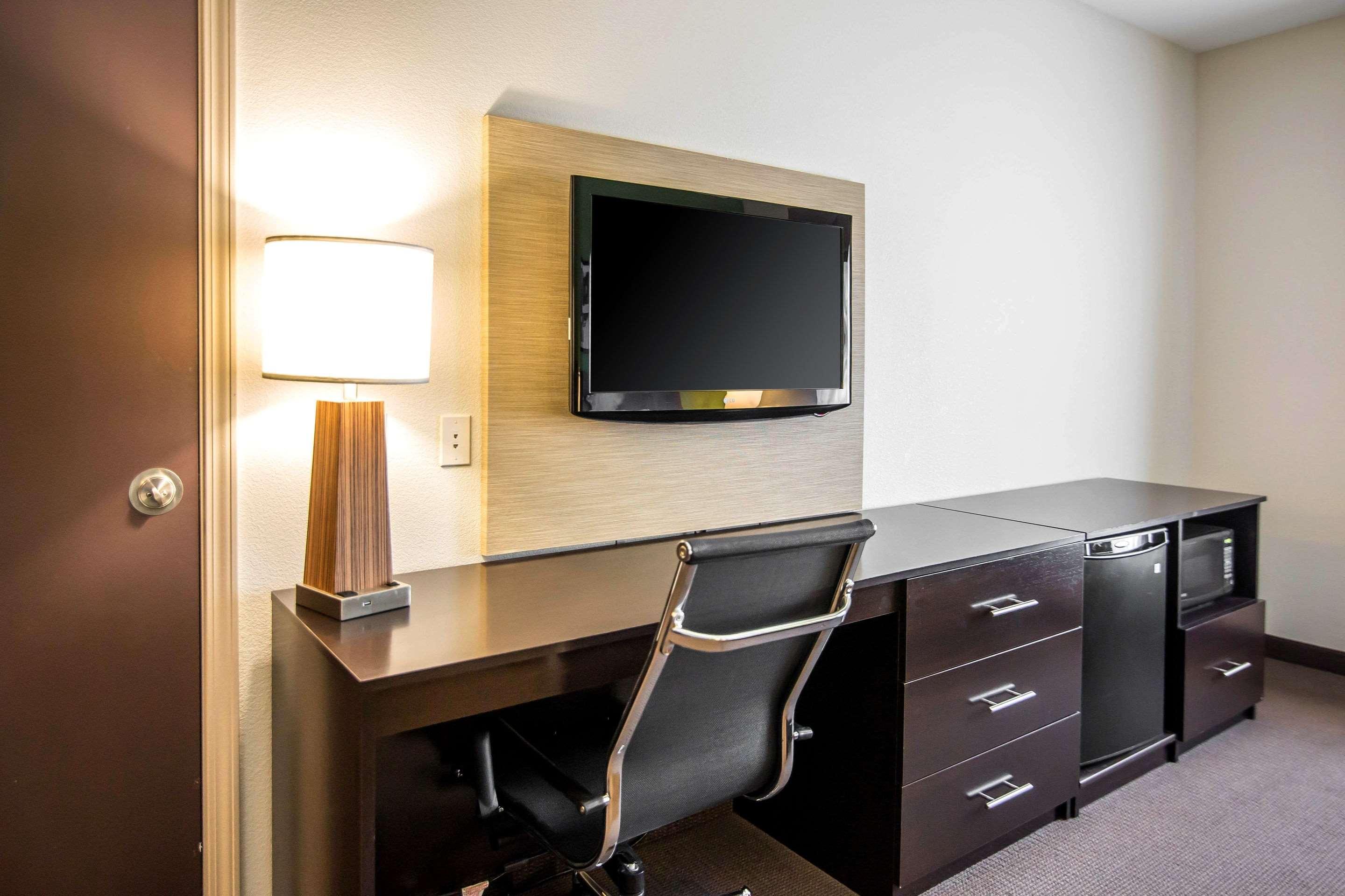 Sleep Inn & Suites Haysville Εξωτερικό φωτογραφία