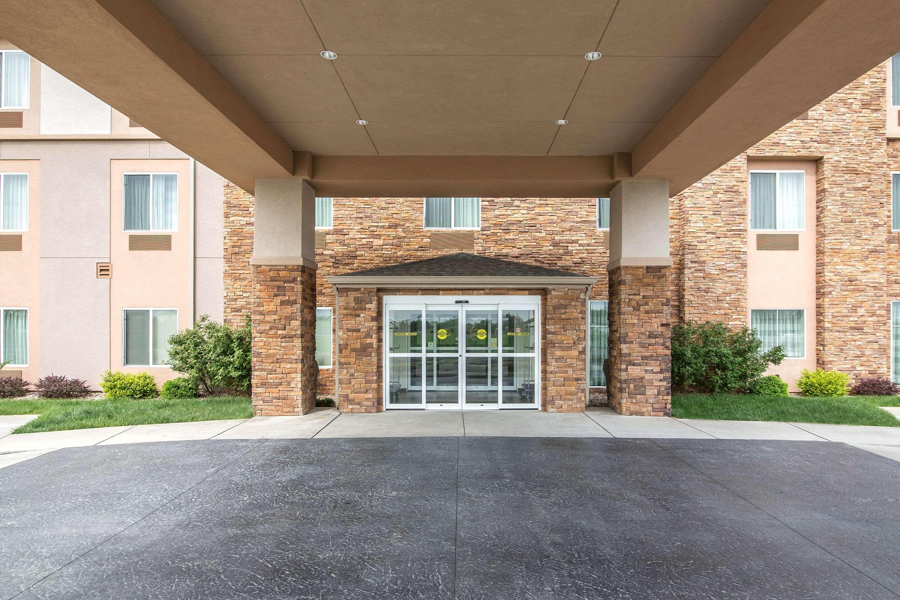 Sleep Inn & Suites Haysville Εξωτερικό φωτογραφία